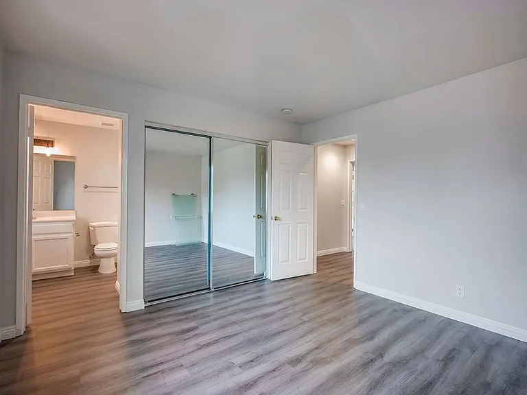 811 N Turner Ave #7 — Photo 14