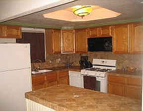 4th image of 7607 E 4th St