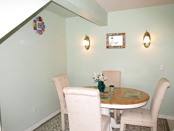 4th image of 1820 Waterford Dr APT 5
