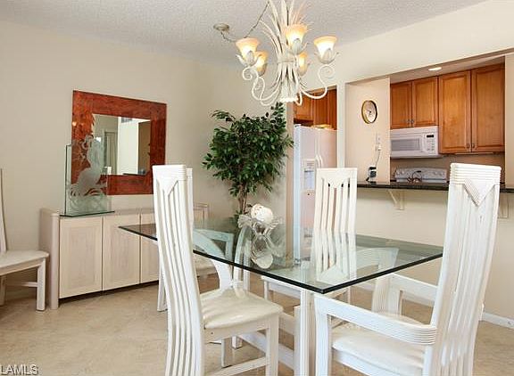 4th image of 633 Seaview Ct APT 3