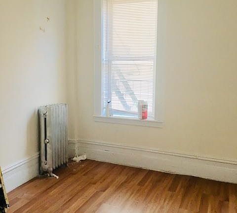 2nd image of 1701 Woodbine St APT 7