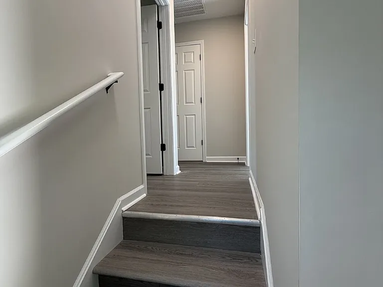 2036 Harrison Ave — Photo 19