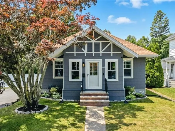 86 Hill St, Norwood, MA 02062