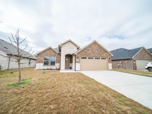 903 Moseley Ln, Greenville, TX 75402