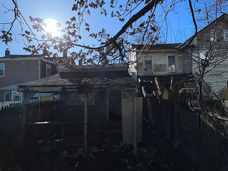 104 Fulton St — Photo 4