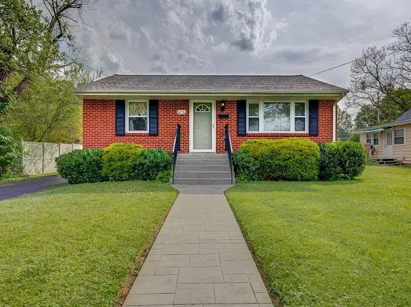 616 Bowman Ave, Salem, VA 24153
