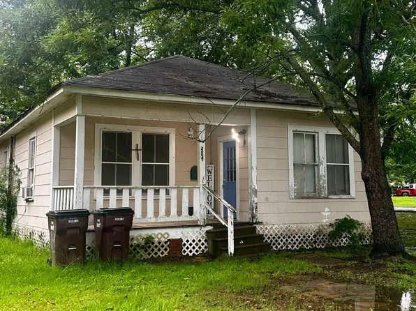 404 Cedar St, Crossett, AR 71635