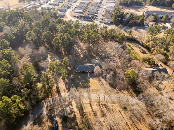 130 Surrey Trl, Tyler, TX 75705