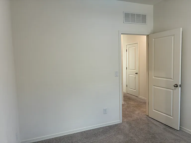 20109 W Palo Verde Dr — Photo 27