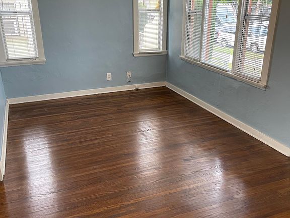3rd image of 4083 34th St