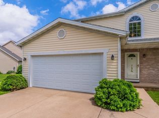 704 Clairidge Cc Grn, Normal, IL 61761