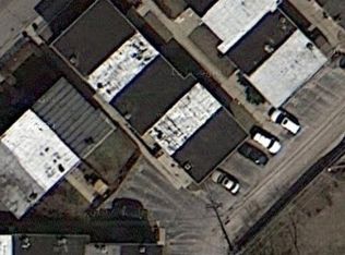 9509 Gross Point Rd #A, Skokie, IL 60076