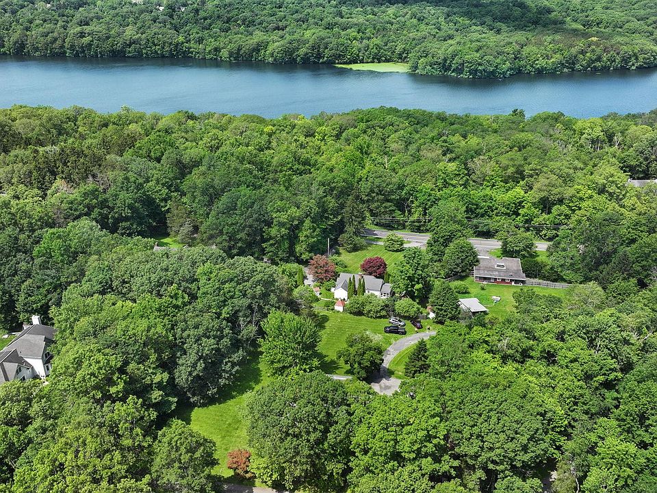 1st image of 2 Gerri Court