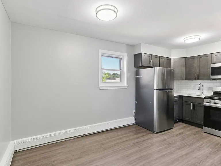 Cedar Court apartments — Photo 22