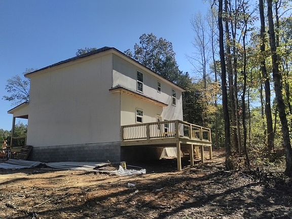 4th image of 822 Conger St