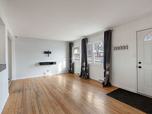 4th image of 3708 Anne St