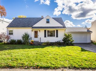 21 Edmonton Rd, Rochester, NY 14609