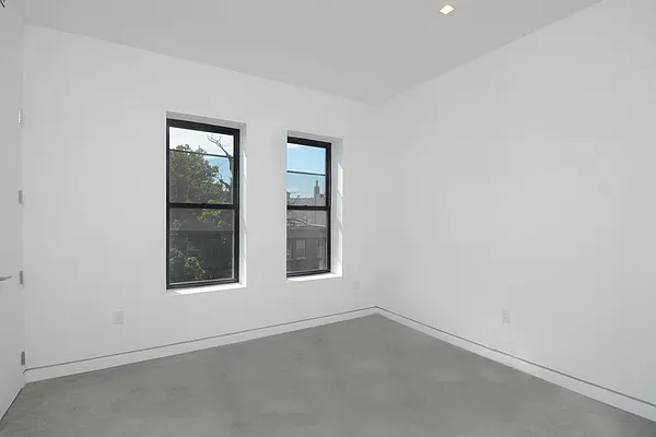 Rented by Compass | media 11