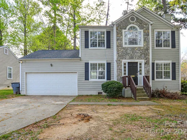 6020 Running Deer Rd, Charlotte, NC 28214