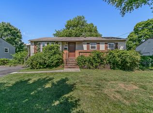 8816 Patricia Ct, College Park, MD 20740