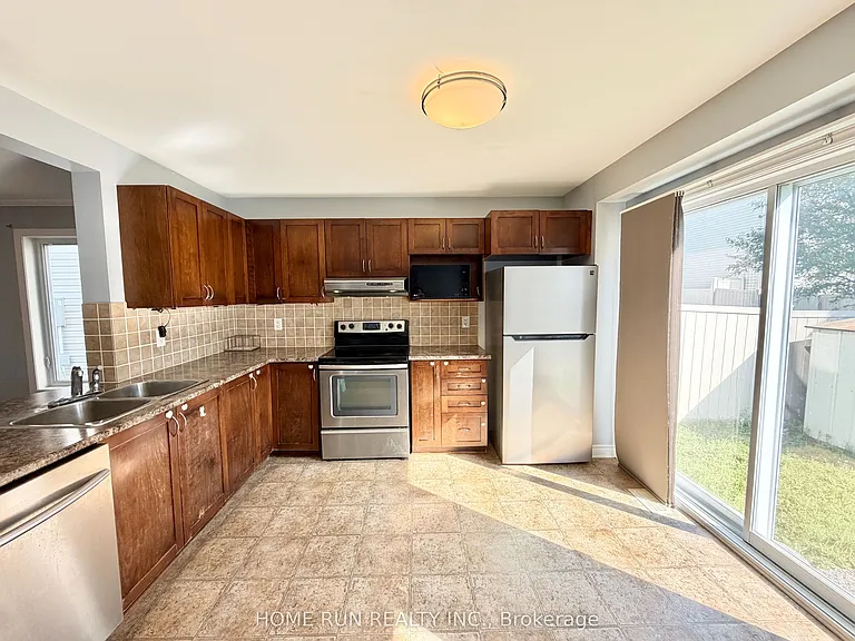 114 Glendore St — Photo 19
