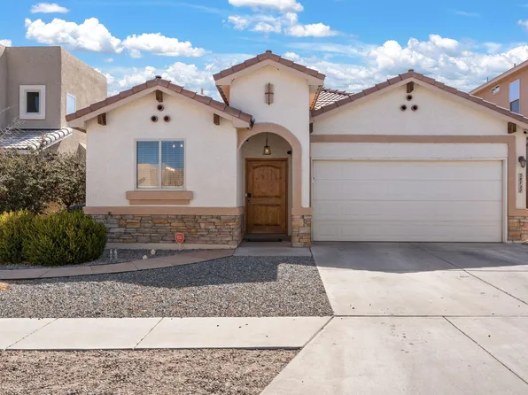 5872 Ermemin Ave NW, Albuquerque, NM 87114
