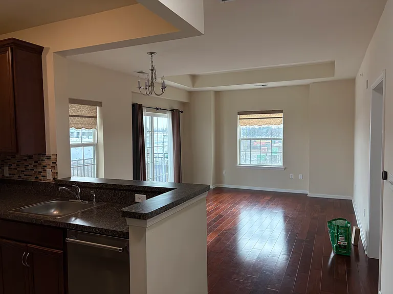 841 Strassle Way — Photo 5