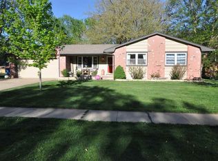 1642 N Wood Dr, Wichita, KS 67212