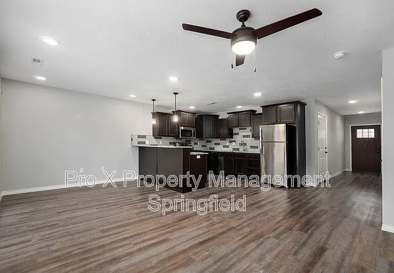 1302 S Lexington Ave #B — Photo 5
