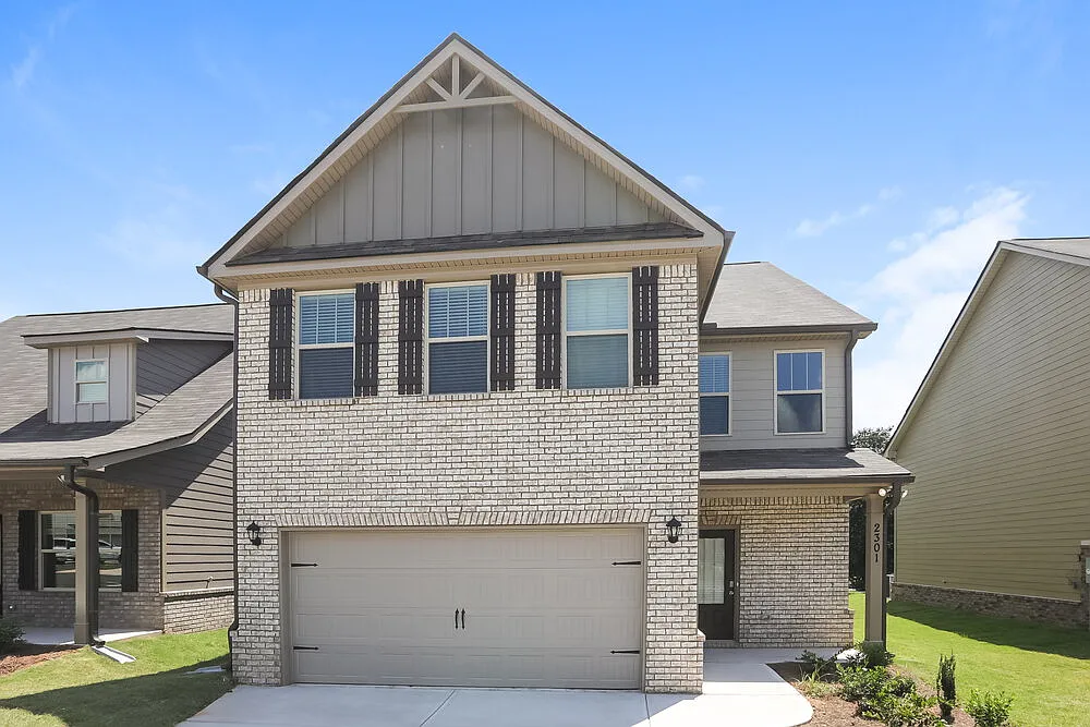 5 bed, 3.0 bath, 2377 sqft, $2,440 — Photo 1