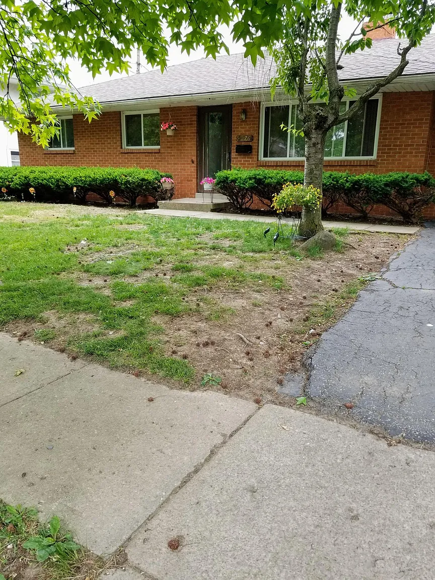 1276 Westphal Ave photo 1