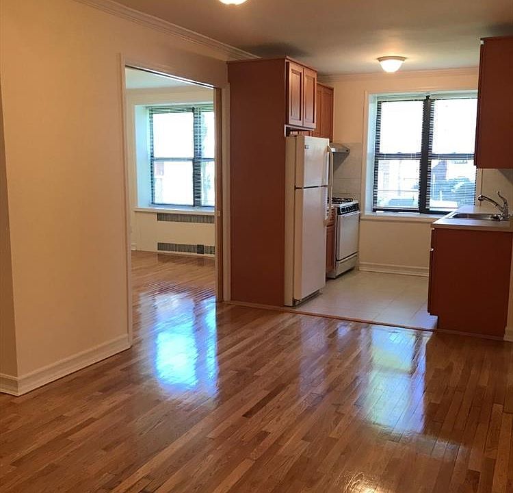 1st image of 3620 Bowne St APT 1N