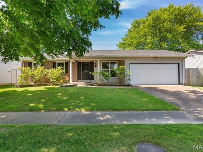 654 Mediterranean Dr, Florissant, MO, 63031