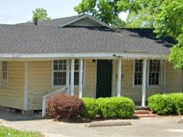 2712 Old Shell Road, Mobile, AL 36607