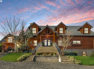 10305 NE Fox Farm Rd, Dundee, OR 97115