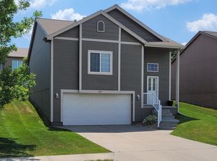 16017 Browne St, Omaha, NE 68116