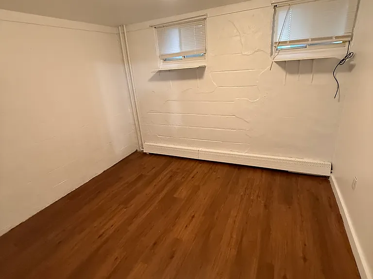 125 W Park Ave #11 — Photo 6