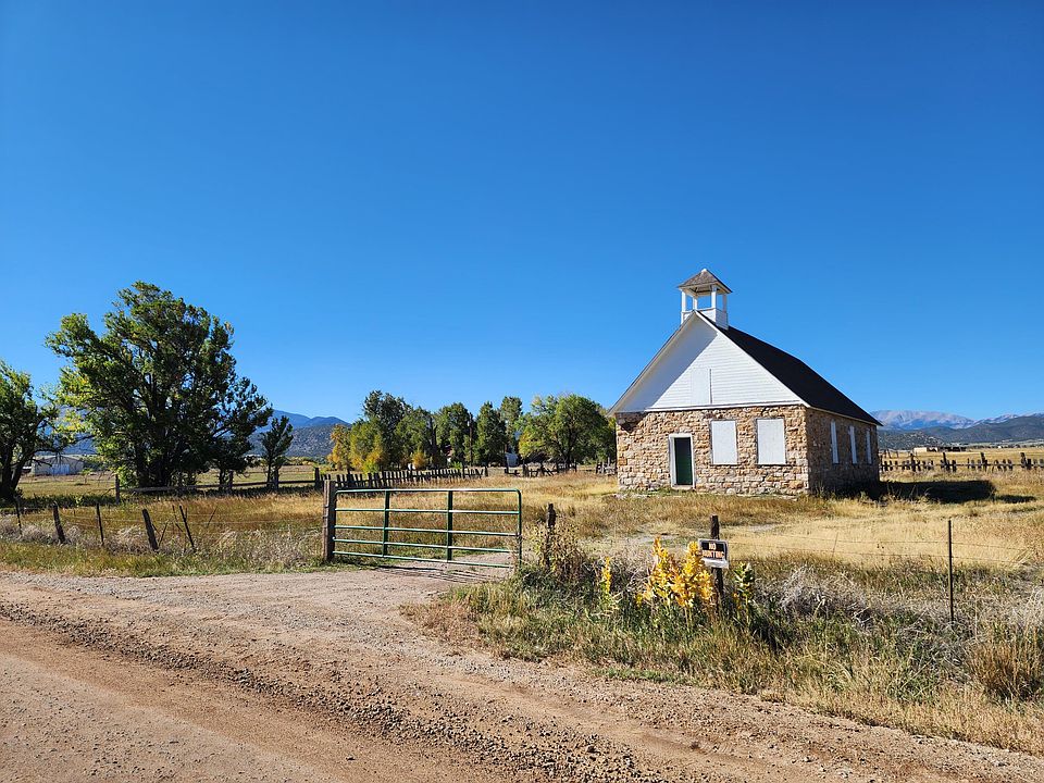 2nd image of 8389 County Road 570