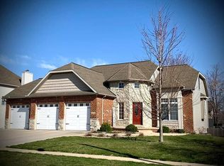 3606 Armstrong Dr, Bloomington, IL 61704