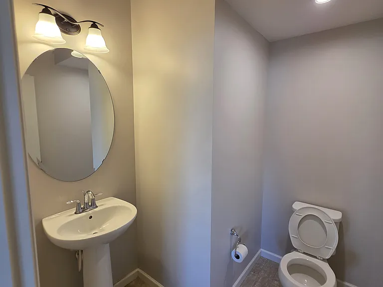 Powder Room - Living Area