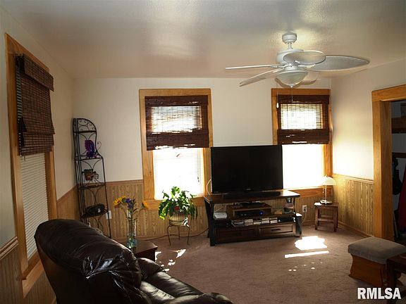 5th image of 1490 Morton Ave