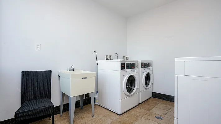 Rented by Nooklyn NYC LLC | media 23