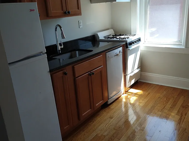 1185 Commonwealth Ave #14 — Photo 12