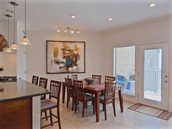 3rd image of 1010 Padre Blvd #212