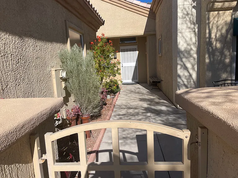 10314 Cogswell Ave — Photo 17