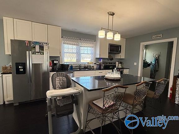 2nd image of 190 College Rd