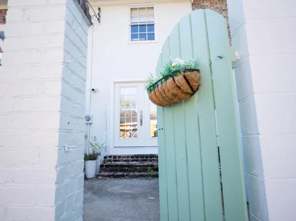 5 Trapman St, Charleston, SC 29401