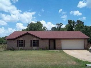 826 Rose Ln, Longview, TX 75604