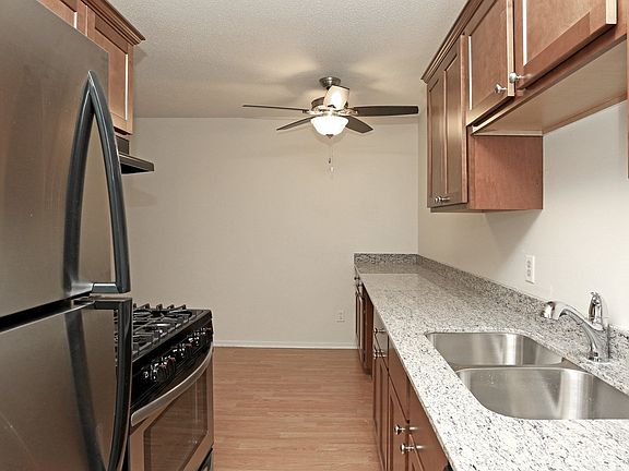 2nd image of 1425 & 1427 Colorado Ave S #1427-216