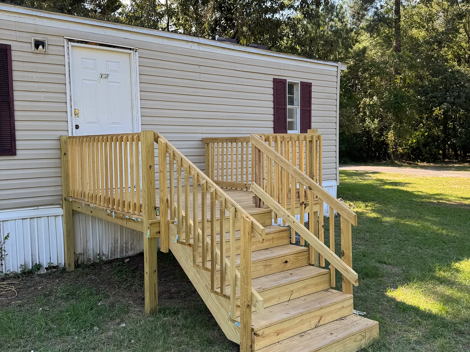 3 bed, 1216 sqft, $1,000 — Photo 1